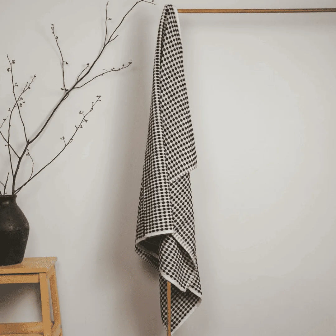 MONO SAUH - Textured Bath Towel